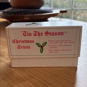 Christmas Trivia Game (never used) 1990